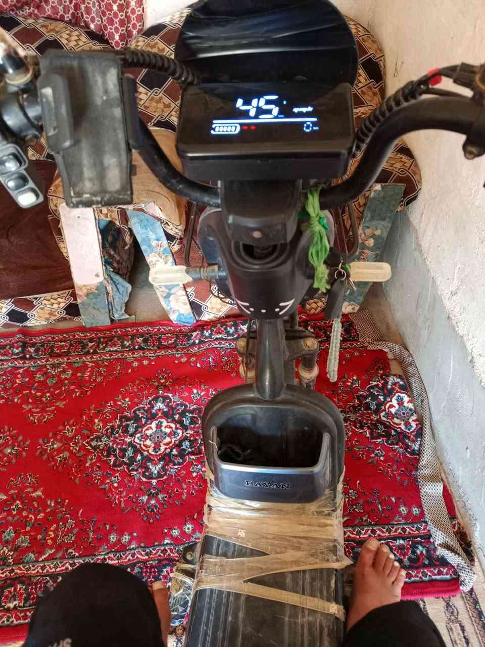 سلام عليكم دراجة شحن سعره 250بيه محال تواصل اقم ***********
