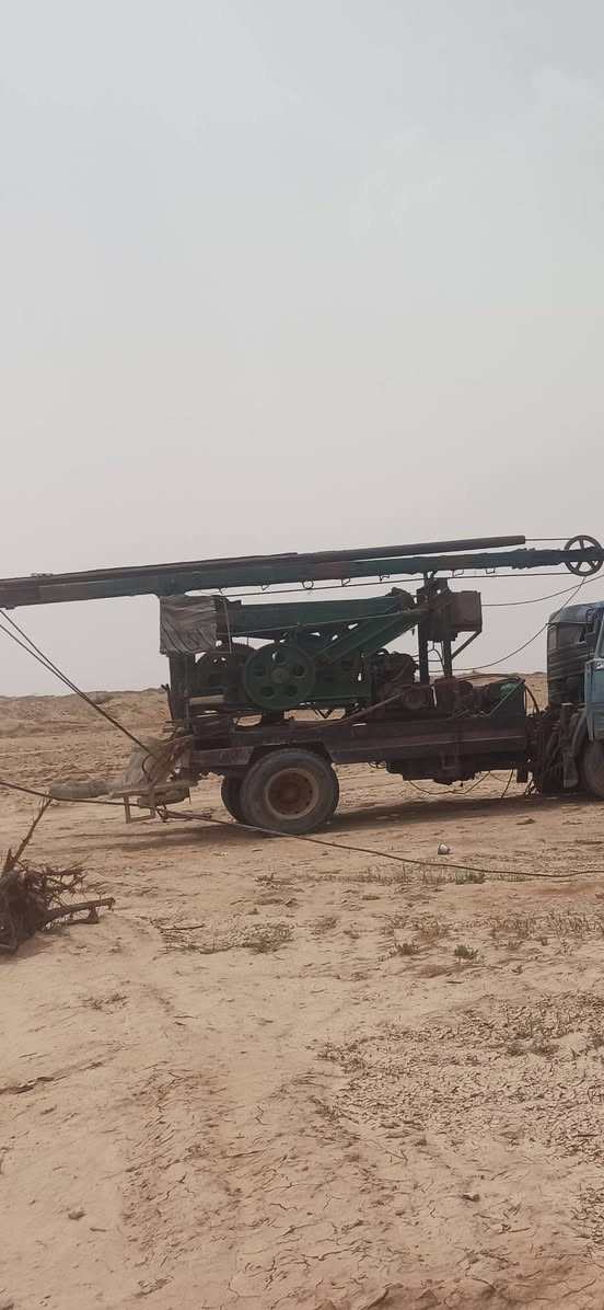 حفاره جاكوج للبيع حجم 130 جاكوج اب 16 مراوس بسياره عادي  مكان النجف***********
