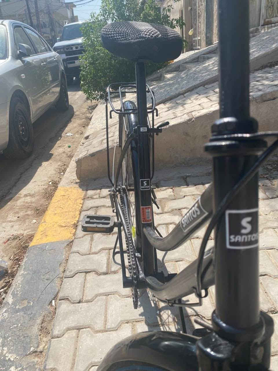 سلام عليكم
لون اسود 
بايسكل للبيع بناتي 🚲
البايسكل لون مميز جداً  وقطعة نادرة    ✔️
البايسكل صنع في اليابان✅
وزن خفيف جداً 💯
الحجم.  26فريم عالي   👌
البايسكل مختم بكل مكان كلة ختم واحد ♣️
البريكات جدد    
التايرات تايرات جدد    
البايسكل كلش ناعم وسريع بلمشي ومريح بلسياقة 
البايسكل نضيف جداً كما موضح بلصورة 
البايسكل بلحقيقة احلة من الصور.📸
السعر80 الف وبي مجال  💬
التواصل *********** واتساب او اتصال 📱☎️
العنوان: النجف حي الحسين
