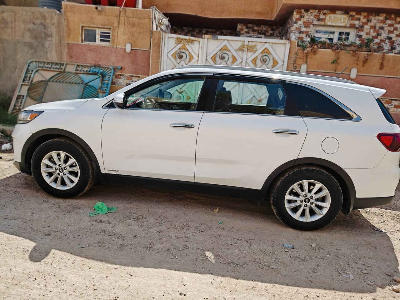 السلام عليكم اعاده نشر بسبب بعض الوعود الغير صادقه
سورنتو 2019 أمريكي 
حجم المحرك 4 سلندر GDi
مواصفات سيارة 
بصمه تشغيل 
بصمه ابواب 
أربع انظمه للقيادة 
گير 6 نمر 
حادثها جاملغ امامي يمنه بدون دواخل و لغود 
للتواصل خاص او على الرقم *********** 
السعر 165 وبيها مجال حك الجيه
