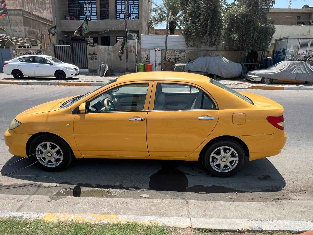 سلام عليكم بيوايدي f3 كير عادي كير محرك تبريد مكفول باسمي رقم بغداد مصفر غرمات  هزه جديد مديل 2011 السياره بيه قطع صبغ اني ابيع حزام السعر  40 مكاني بغداد رقم ***********
