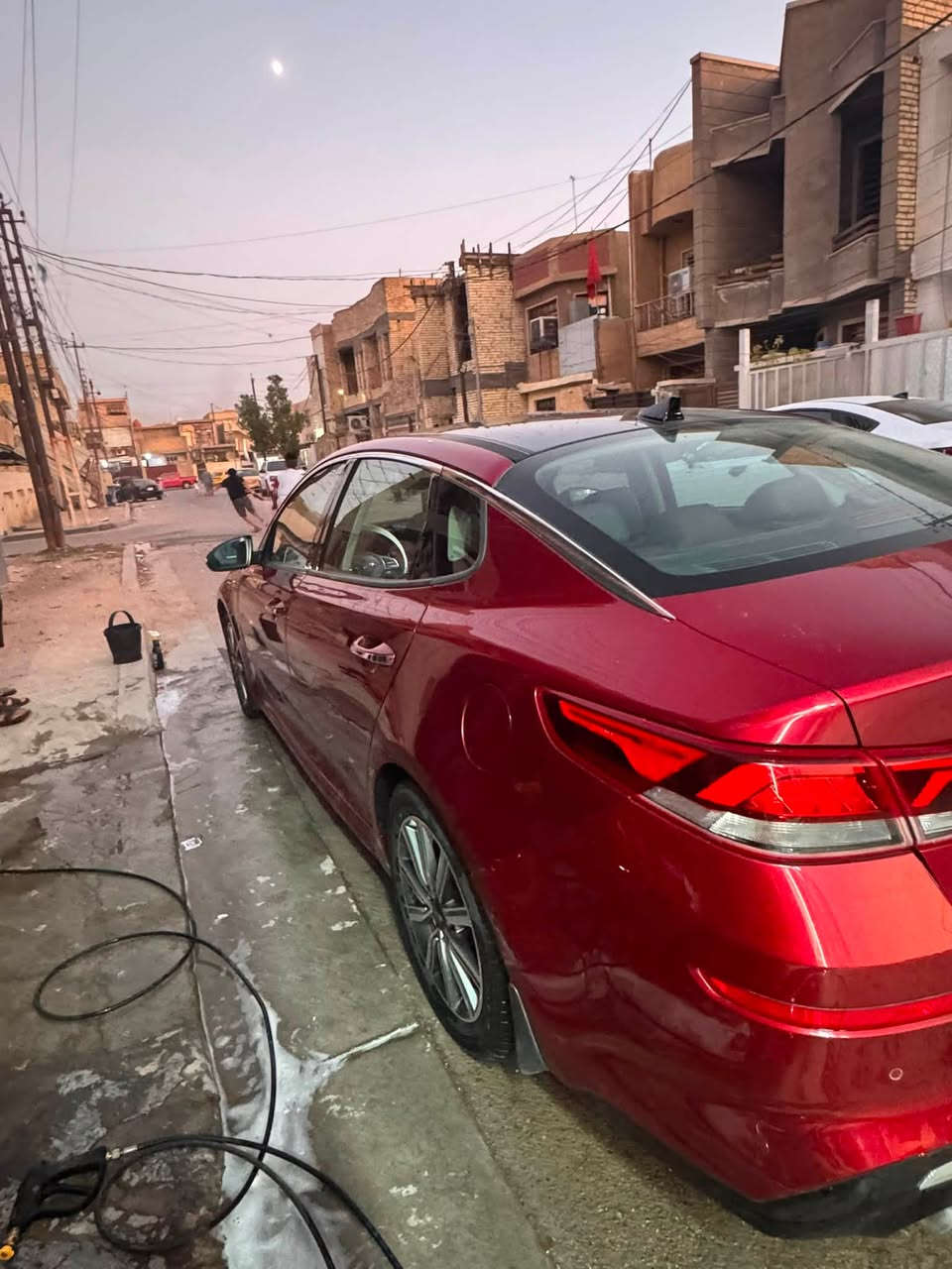 سلام عليكم كيا اوبتما موديل 19 وراد امريكي ضرر 3 قطع بدون شاصي بدون لغد بدون دواخل رقم اربيل نكليزي بسمي 

سيارة اعلى موصفات بية 
بنوراما قطعتين 
تحديد مسار ذاتي 
قيادة ذاتيه 
مري شفط 
ترحيب 
بصمة 
كشنات حار بارد 
رادار امامي 
حساسات جانبية 
حساسات خلفية 
خزن كشنات 3 وضعيات 
تبريد قطعتين 
شحن لاسلكي 
تدفئه سيترين 
11 سماعة بسيارة من نوع هالرم كاردم يعني صوته طرب

بعد بية هواي مواصفات وسيارة صراحة مظلومة بصور بلواقع نصبة وكلش حلوه وبلخير علي صير من نصيبة 

رايدة 147$وبية مجال لطيبين 

مكاني بغداد البياع حي تراث *********** متواجد وتساب
