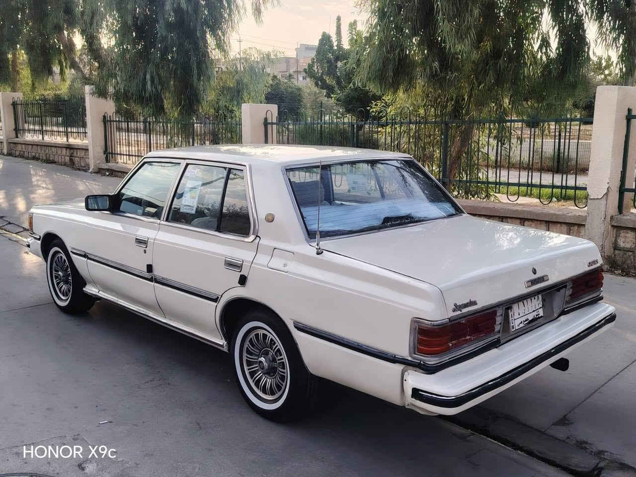السلام عليكم سياره سوبر موديل 1982 رقم نينوى ألماني طخم جديد تواير جديد صباغ مكانت محرك كير بطه 2500شرط دخل جديد لايتات جديد وايرمنيا شغاله شاشه طخم سماعات 🔊 جديد مكان السيارة الموصل الجانب الايمن السعر 38 وبيها مجال 
***********
***********
