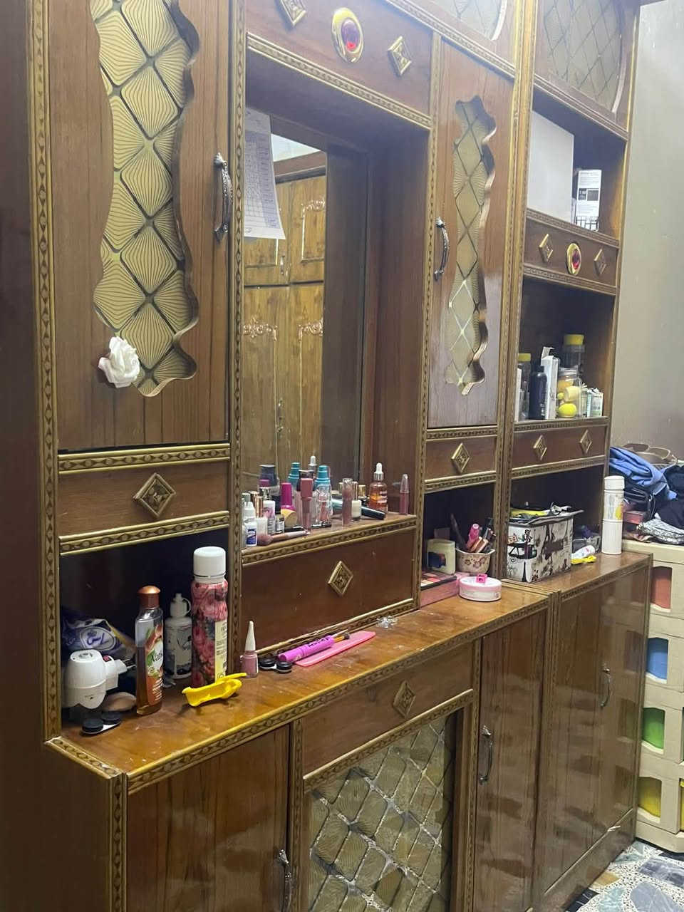غرفه حطاطه جديده جدا سعر ٩٥٠ هاتف ***********
