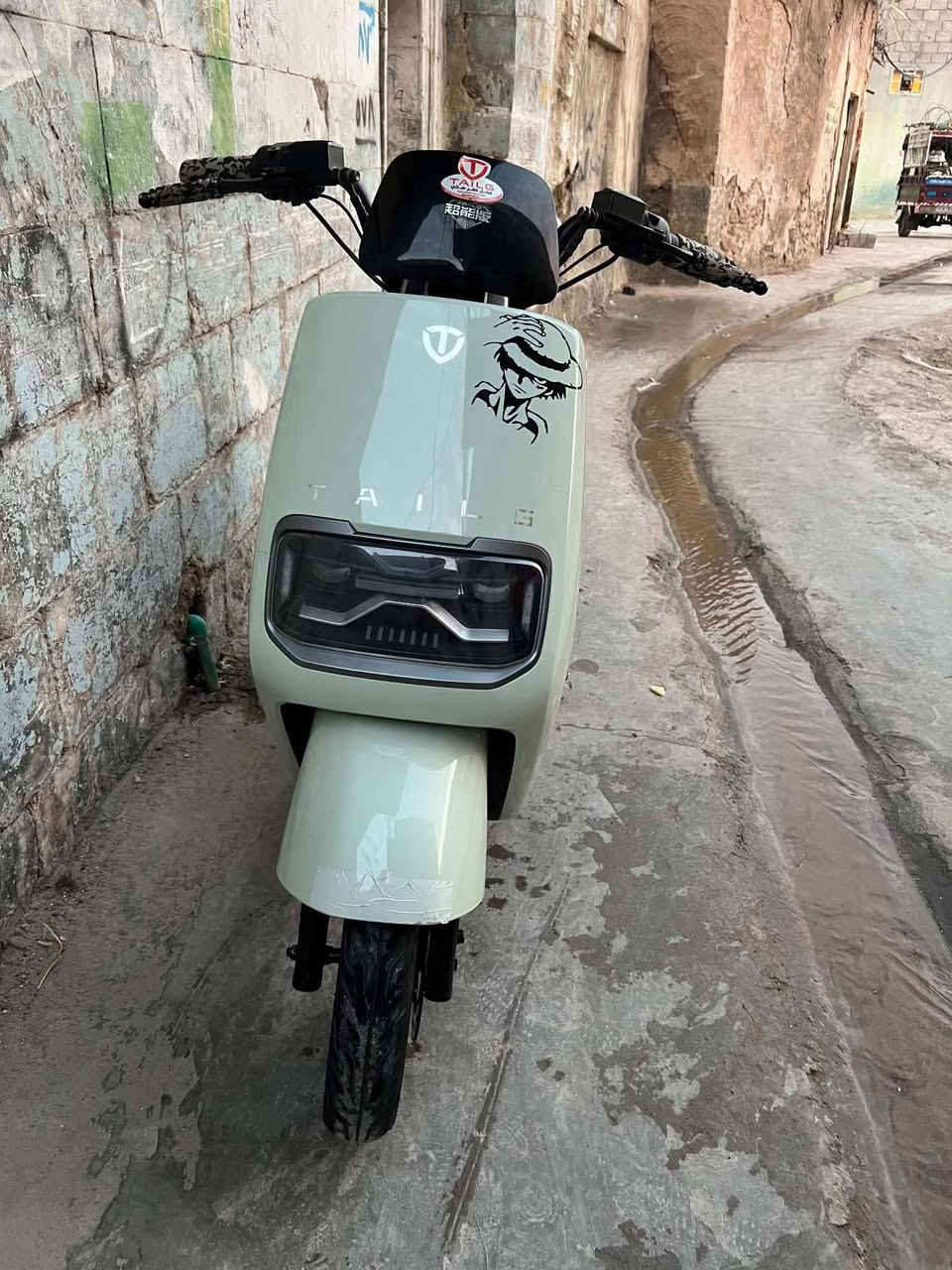 ***********
لللبيع مبي كلشي بل موصل جانب اليمن 750 بي مجال
