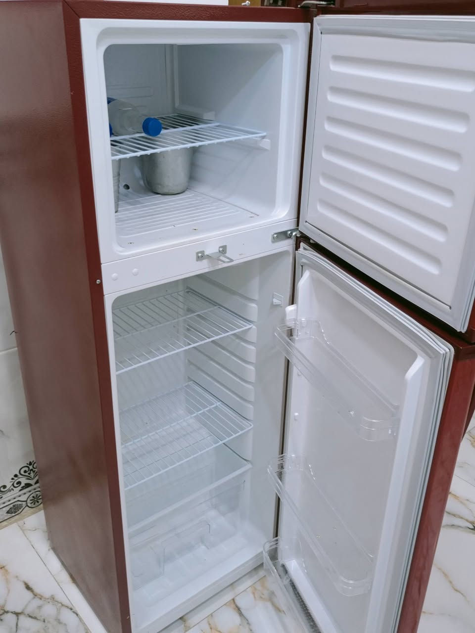 ثلاجة • للبيع • مجال