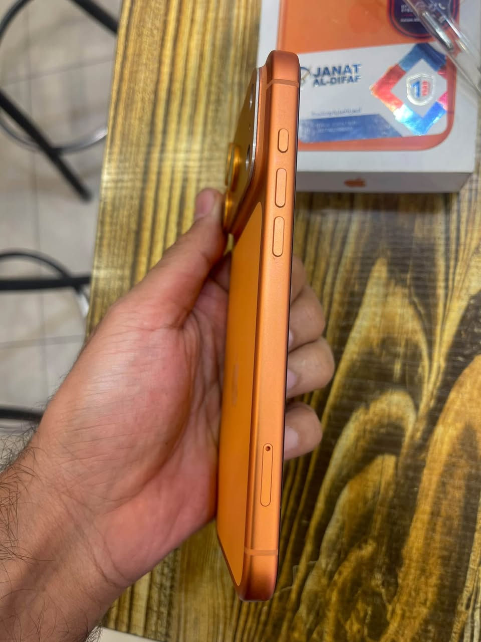 iPhone 17 pro max
سيم كارت ⭐️

بطاريه 99‎%‎

نظافه 100‎%‎ 

استخدام شخصي

كامل ملحقات 

سعر 1850

مكان :بغداد / المنصور

الجهاز تحت الضمان

***********

نص مكتوب في الصور:
- 53 5:21 حالة البطارية حالة البطارية عادية تعمل بطارية iPhone هذه على النحو المتوقع. حول البطارية والضمان... الحد الأقصى للقدرة 99% هذا قياس لقدرة البطارية مقارنة بقدرتها عندما كانت جديدة. قد تتسبب القدرة المنخفضة بتقليل ساعات الاستخدام بين عملية الشحن والأخرى. عدد الدورات 58 هذا هو عدد مرات استهلاك iPhone لققدرة البطارية. معرفة المزيد... تاريخ التصنيع أيلول 2025 أول استخدام كانون الأول 2025