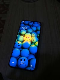 Tecno Spark 40 Pro - الشاشة: شاشة منحنية (Curved AMOLED) تقدم ألواناً ...
