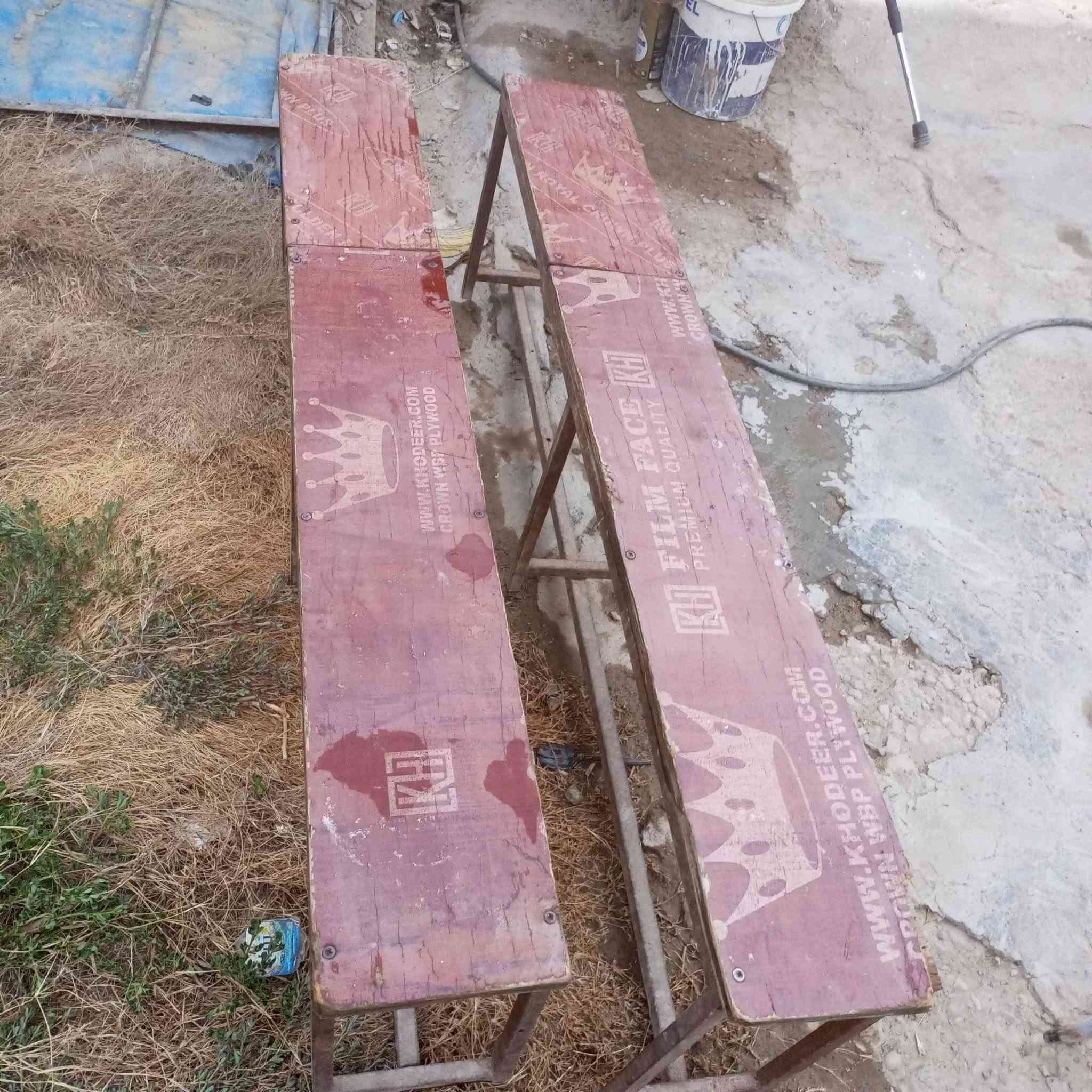 محجر ستوته مع مصاطب طلاب للبيع ممتواجد عل خاص ***********
