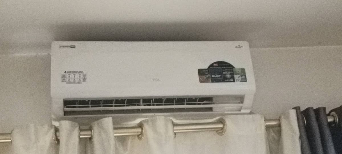 مرحبا يوجد لدينا اغراض بيت كامل للبيع طخم مبردات صوبات مجمدة سبلت كانتور بابين عدد 2تخوت 3 صاج غسالة اوتماتك مجمدة ثلاجة مكنسة كهربائية ثرامة  لحم المهتم يخابرنا على هاذ رقم مكان برطلة حي السلام رقم تليفون ***********
