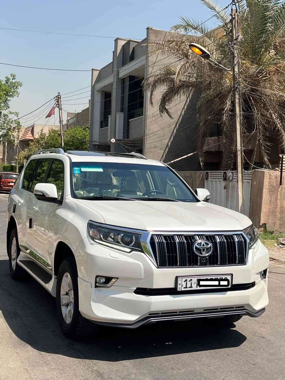 السلام عليكم
تيوتا برادوTXLام الطفايه (sas)

دبل تانكي 

رقم بغداد بأسمي تحويل ثاني يوم 

سته سلندر 
فور ويل 
فتحه سقف 
بصمه تشغيل
لايت زنون هايلوجين 
حساس امامي وخلفي 
كامره اماميه خلفيه جانبيه 
مري شفط 
اشاير ترحيب 
تشغيل عن بعد 
مري قلاب 
٣قطع تبريد 
سبير تعليك 
كشنات وكاعيه مغلفه جلد 
وباقي المواصفات المعروفه 

(ملاحضه فقط مكينه مفتوحه بل شركه وكل صيانتها بل شركه )

سونر مرفق بل منشور 

السعر360 مجال للشراي 

مكاني بغداد حي الاعلام 

***********
***********
