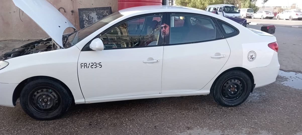 سلام عليكم السياره للبيع ***********
