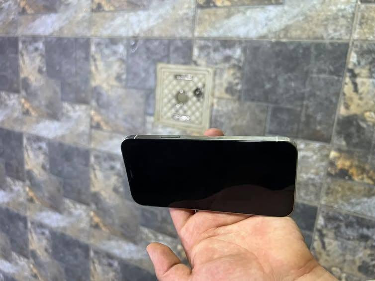 ايفون 12 برو 512 • دبل سيم • كاميرات شغالة