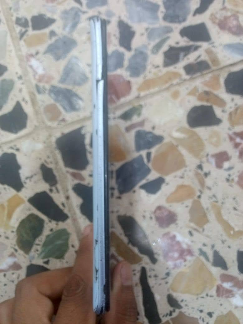 سلام عليكم مبايل اسمه HONOR X7a الجهاز  بي شغلتين السيم كرت ما يشتغل والصوت ناصي شويه وكلشي شغال بطاريته 6000 العنوان نجف كوفه حي ميسان *********** واتساب فيس متواجد السعر 40 الف
