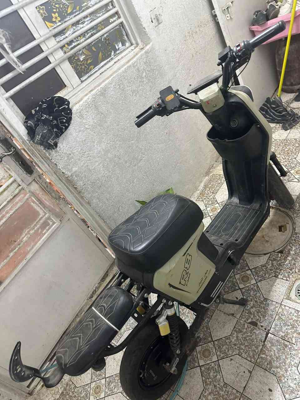 بغداد حي أور معمل الرحلات
دراجه شحن آر ثمانيه للبيع دراجه خمسه باتري دراجه يرادله نواقص بيه باتري تعبان الول الرقم ***********

