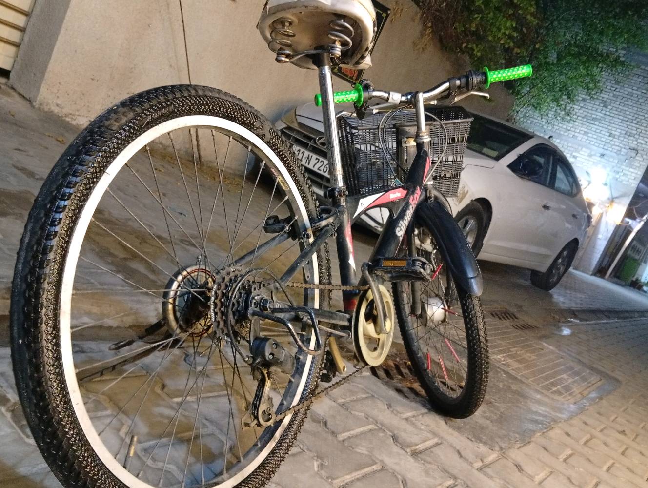 بايسكل ياباني حجم 24 نضيف اخو الجديد لايت شغال بطاريه جبيره مال لايت ابريكات شغال