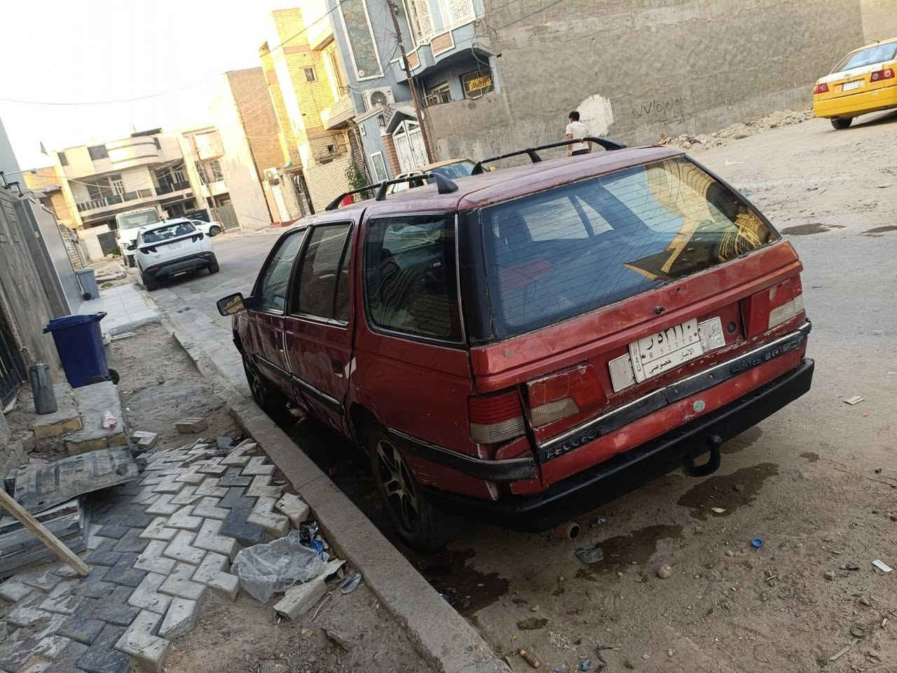 السلام عليكم بيجو فرنسي ستيشن رقم انبار مكينه وكير كورلا اوتماتيك حداديه اماميه نضيف  السعر 15ورقه وبيها مجال بسيط الاتصال *********** مكانها بغداد قرب مرور الرستميه بغداد, العراق
