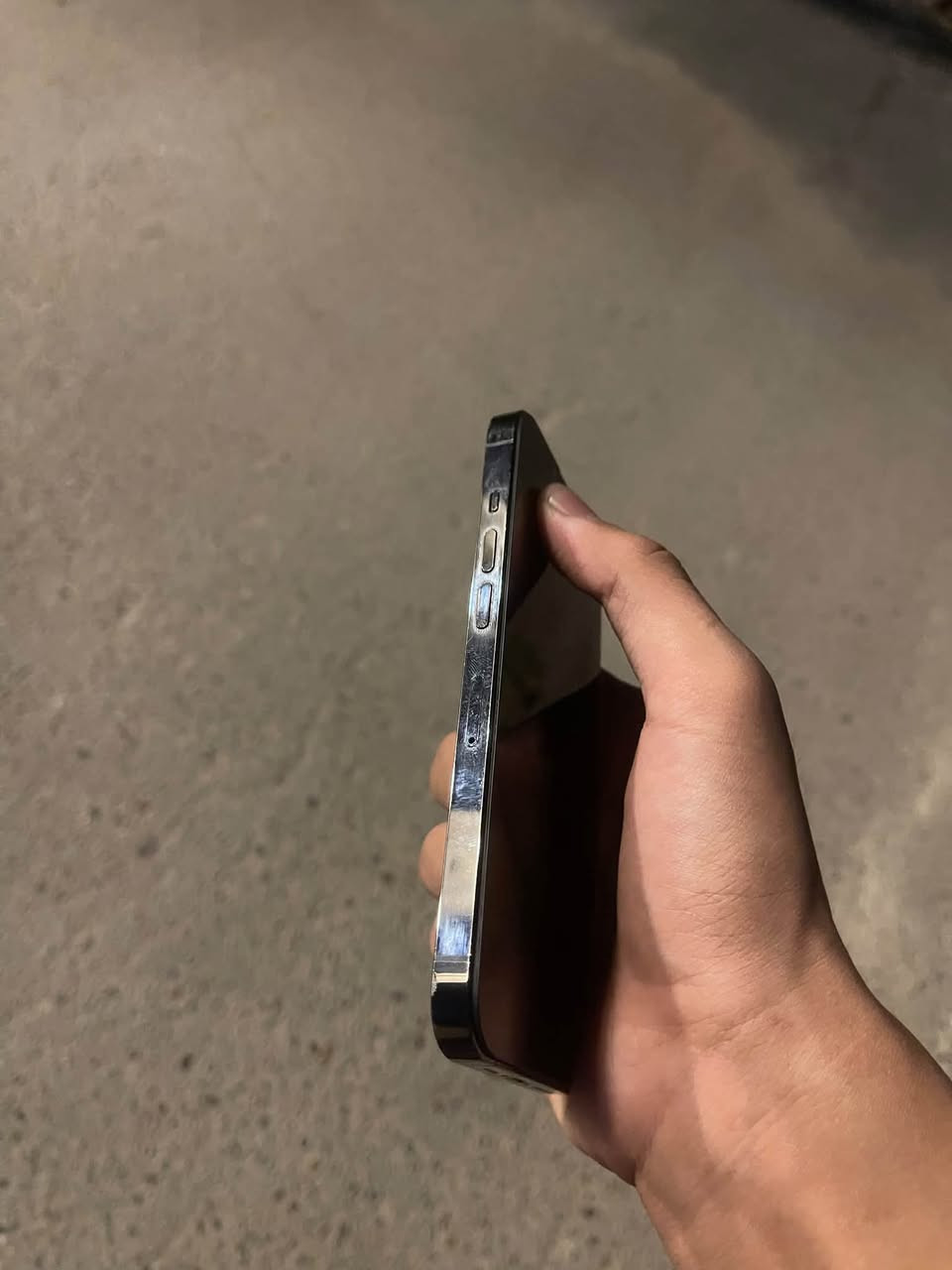 السلام عليكم اخوان🤝
ايفون 13 PRO فقط مو برو ماكس✅
ذاكره 256gb💽
لون نفطي 🖤
الجهاز كلش حلو و نضيف و كلشي شغال بي فيس ايدي كامرات فرمت حدث اتصال كلشي بالجهاز شغال❤️
مشاكل الجهاز مبدل شاشه و بطاريه و كامره الكامرات تفصيخ و الشاشه و البطاريه نوعيات كلش حلوه ❤️
و الشاشه صار بيهة شوه فطور بسيطه 
سعر الجهاز 360💵
مكاني بغداد الدوره 📍
للستفسار اكثر تفضلو خاص او اتصلو على الرقم 
***********
اخوان الي ميعجبه الجهاز ليكسر بي و الي مو شراي ليدخل و شكراً❤️

نص مكتوب في الصور:
- ٦:٣٨ القطع والخدمة تجمع Apple سجل تاريخ القطع والخدمة، وهذا السجل يعرض معلومات عن هذا الـ iPhone وحالته وتفاصيل إصلاحه. معرفة المزيد... يتوفر تكوين الكاميرا تم اكتشاف كاميرا خلفية جديدة. يرجى إعادة التشغيل لتكوين الكاميرا الخلفية الجديدة لهذا الـ iPhone. معرفة المزيد... إعادة التشغيل والانتهاء من الإصلاح سجل تاريخ الخدمة الشاشة غير معروف البطارية غير معروف