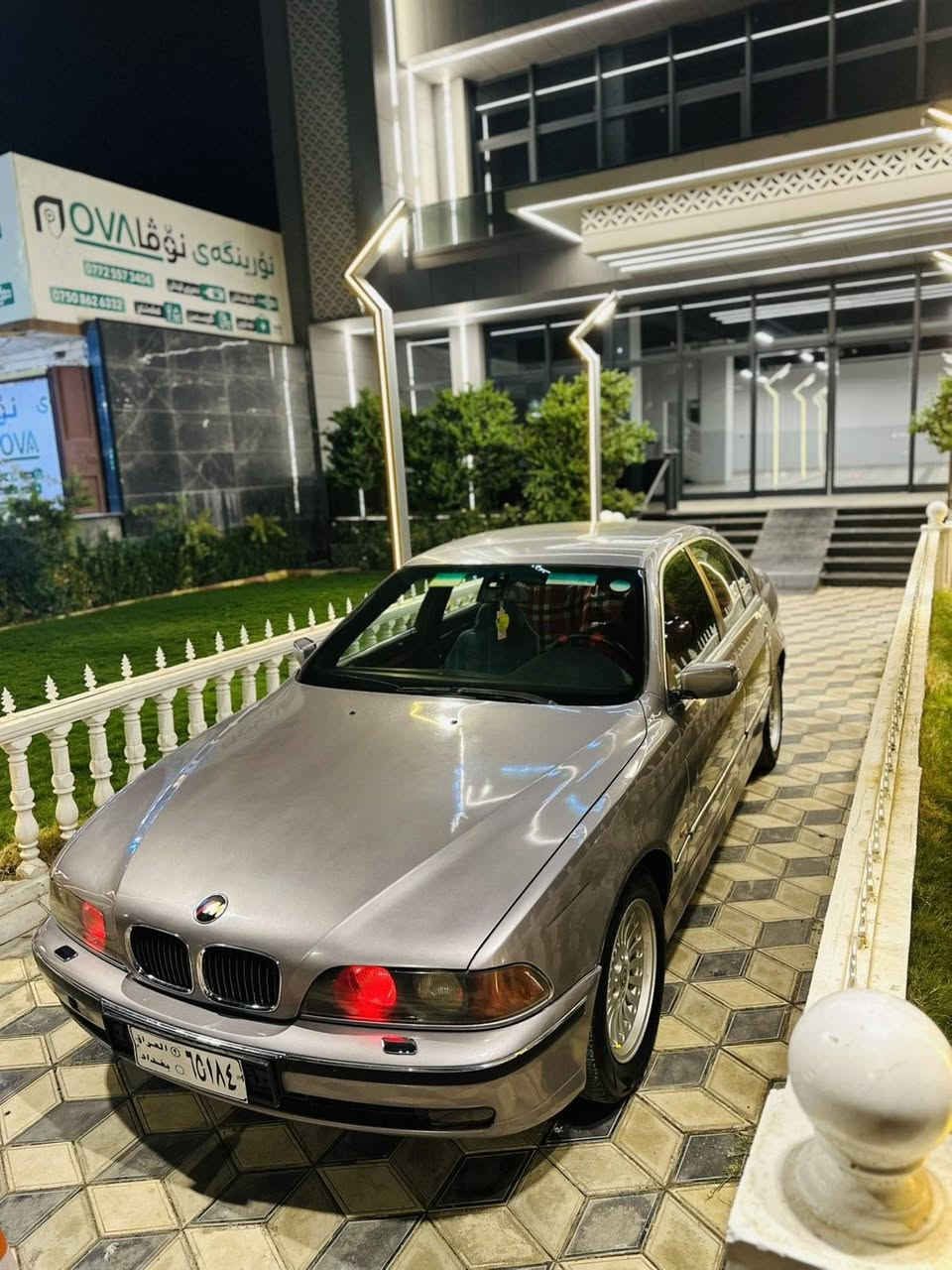 فڕۆشتنی خێرا  
سەقەر گێڕ عادی 2000 بێ ئاڕم هیجی نییە بەشەرتی گێڕ مەکینە تەبرید ساردو گەرم لۆک 525 دەبڵ دیجی تاڵی بیلاد گێڕ عادی بیلاد سکانی خۆمانە سەیارەکە هی ماعرەز نییە لۆک لۆکە بەشەرتی هەموو شتی 
ناونیشان سەید سادق  
*********** 
گۆڕەک واسئابی لەسەرە 
*********** 
سعری 41 گەڵاو کەمێ مەجال
وەری بگرە گوڵ ئەدمین السليمانية, العراق
