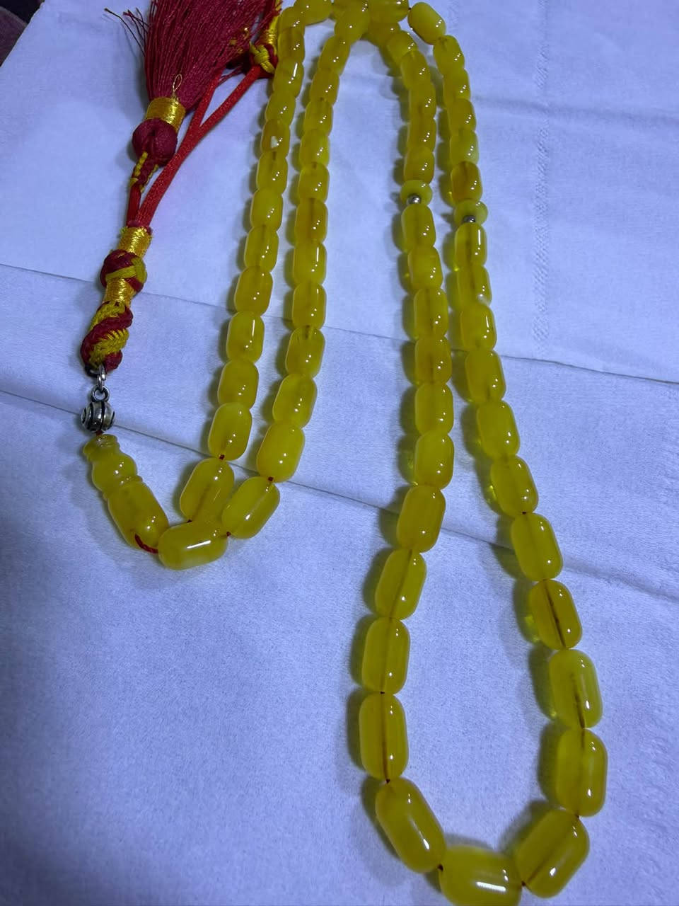 مسباح كهرب حر طبيعي
مسباح كهرب حر طبيعي قطعه جدا حلوه صافيه وماخذه لون 
عدد الحبات ٦٥ حبه 
وزنها ٣٠ غرام 
سعرها ٣٠٠ الف 
مكاني بغداد
