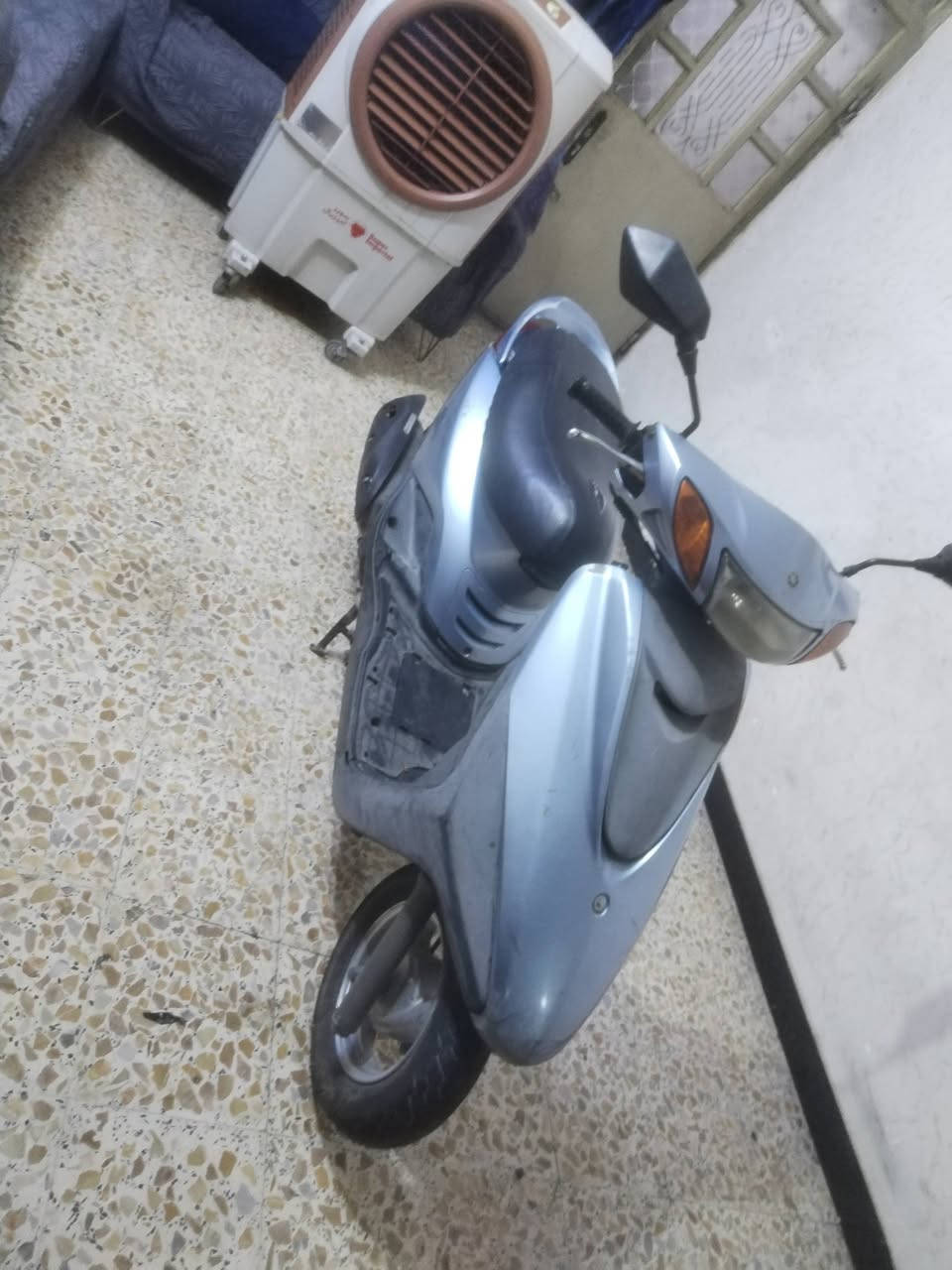 بريز حديث لايت عالي كله مختمه ختم واحد كله شغاله اي نقص مابيه نضافه فول دراجه جديده لوك السعر ٦٥٠ بغداد المشتل ***********
