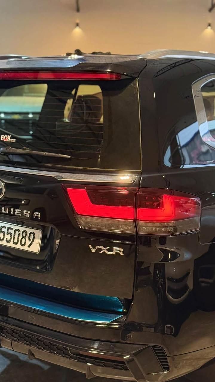 لاندكروز VXR • ٢٠٢٤ • ٣٢ الف كم
