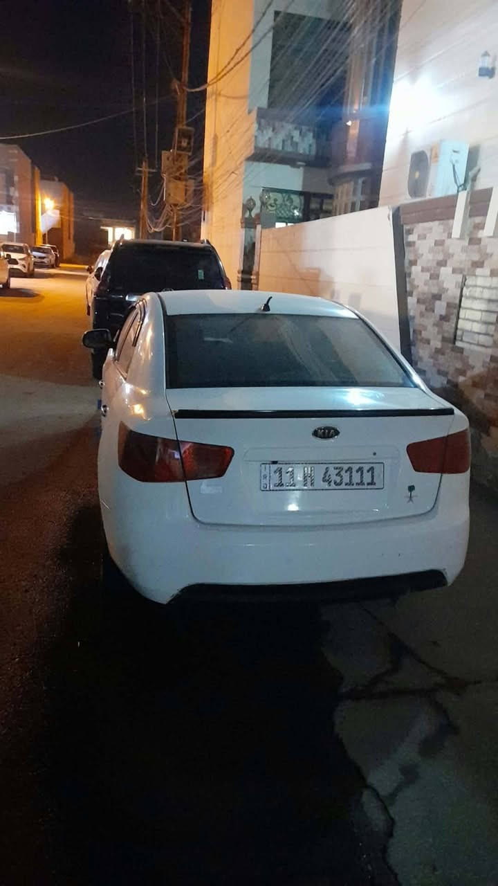 سيراتو ٢٠١٢ خليجي محرك ١٦٠٠ دوش
صبغ بابين جهة السايق والجاملغ الخلفي صبغ فقط 
تبريد جاهز ومحرك مكفول وكير وصدر نظيف السعر ٩٣ وبيهة مجال 
***********

