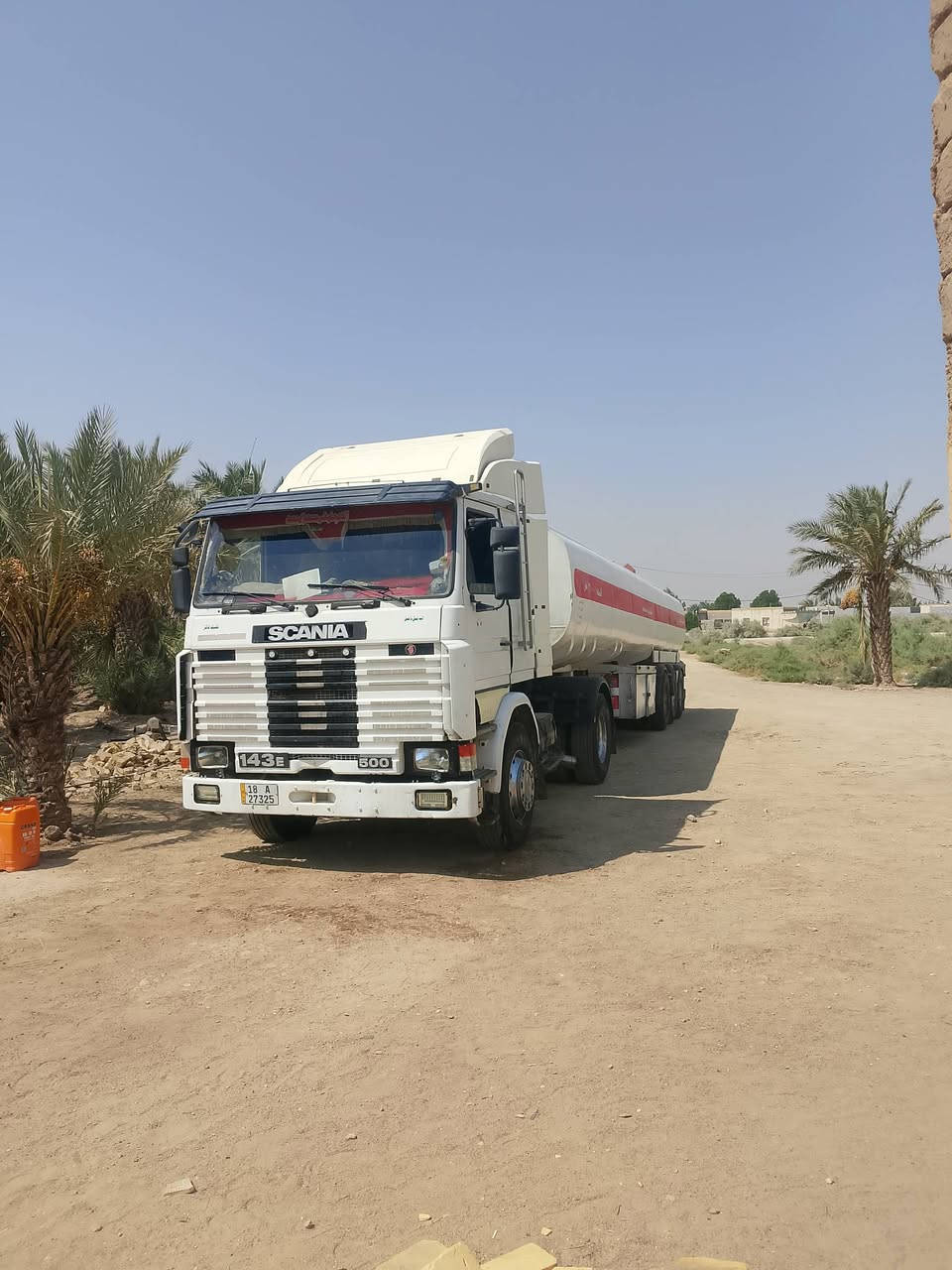 سلام عليكم سكانيه البيع موديل ٩٤ مكينه ٨ كير ٥ ب ٥ رقم بابل نكليزي سنويه ل٢٩ كامله طوناج جيبيس بطل مزوج مكان لناصريه للستفسار تصل ***********
