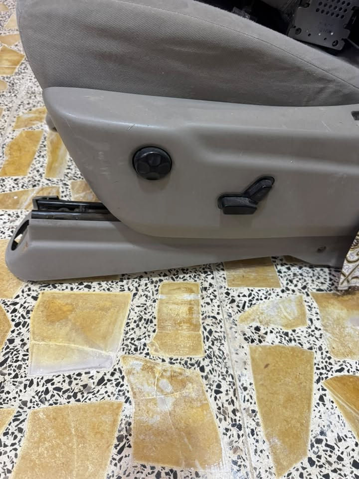 جيب لاريدو • مخمل • جدد ٩٨٪