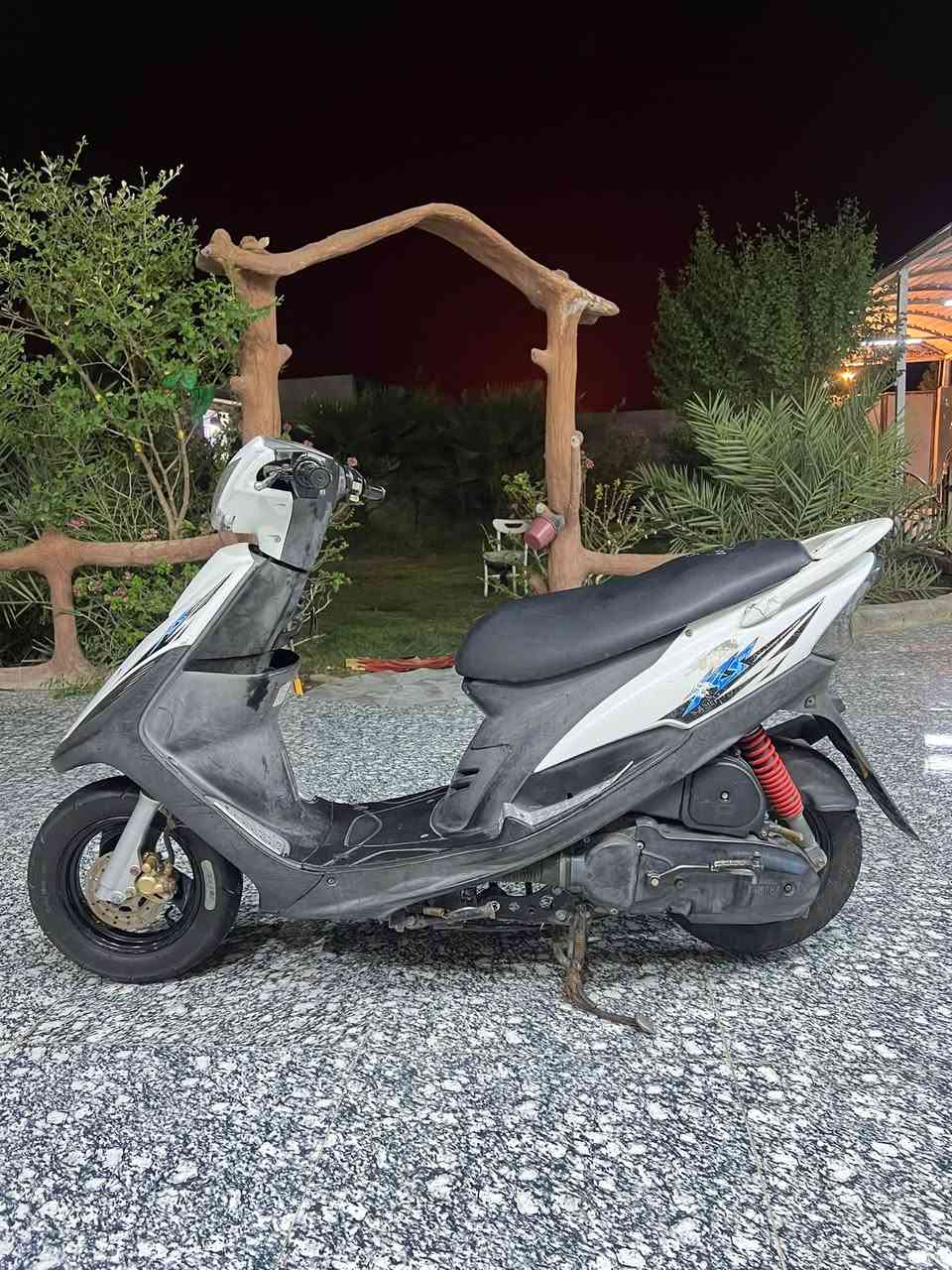 سلام عليكم ماكس عدله مال حاويه مكفوله كفاله عامه كفر ومكينه وكهربائيات السعر 925وبيه مجال انتصل وبل خدمه
مكاني البصره قضاء القرنه *********** انتصل وبل خدمه
