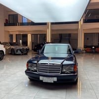 مرسيدس 560 • باب طويل • ماشيه ٨٢الف
