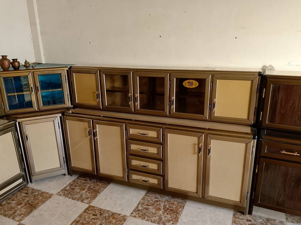 معرض يونس لتجاره الأثاث المستخدم والجديد 

كاونتر اربع قطع ثلاث أمتار ونصف 

للاستفسار الاتصال على الرقم التالي 

*********** تكريت, صلاح الدين
