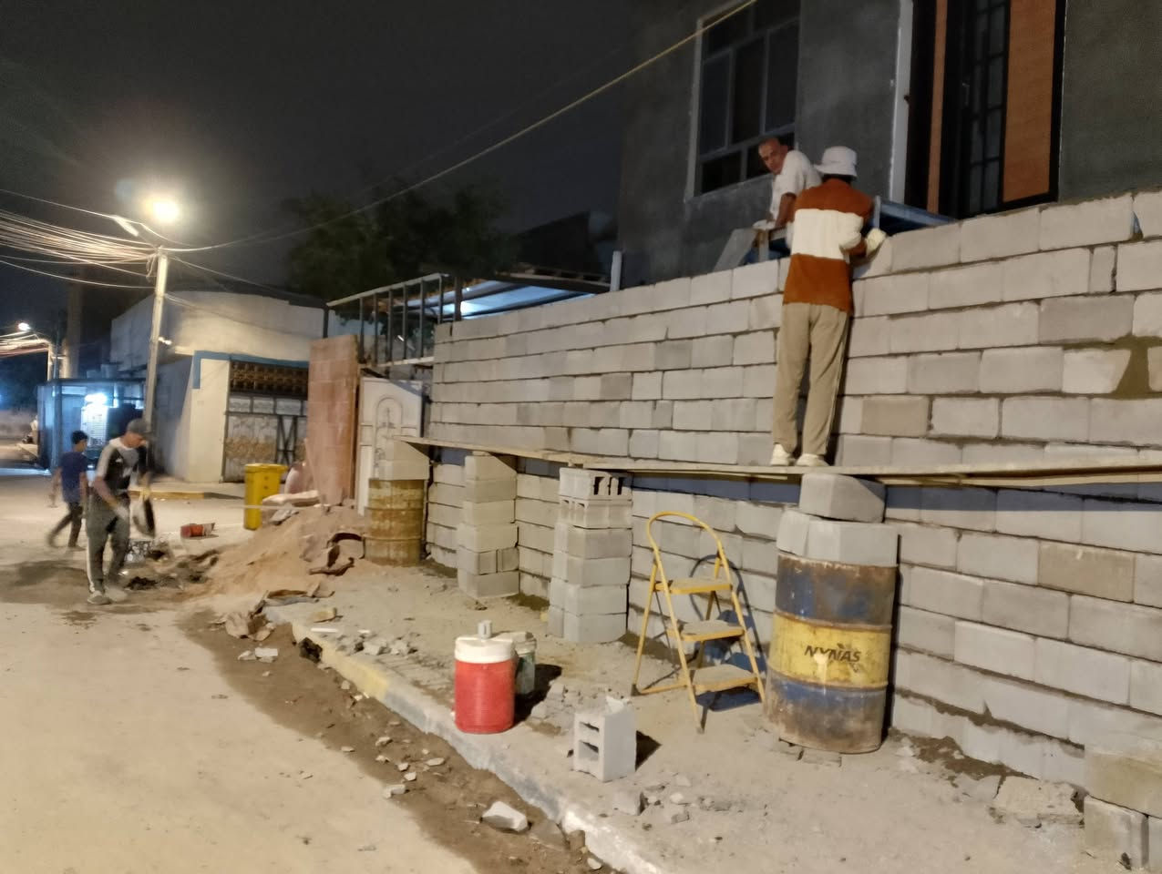 خلفه بناء طابوك فرمستون بلوك والبخ اسود وابيض عملي فقط بصرة وهذا راقمي وخابرني وتتدلل ***********
