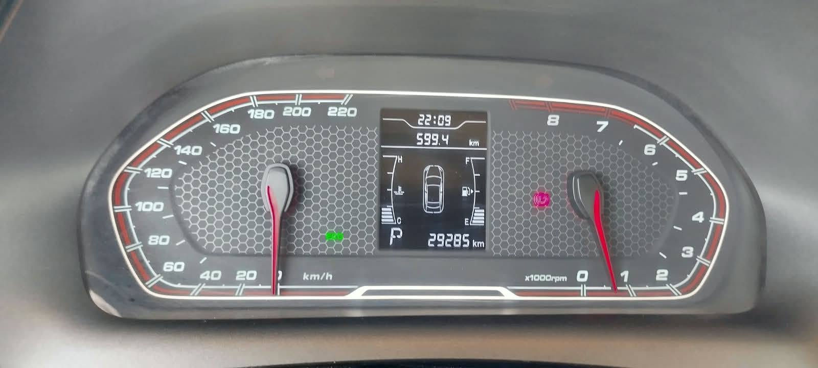 سلام عليكم تيكو 2 وارد خليجي مكفول من اي ضربة او صبغ
موديل 2018 محرك 1.5L
كير AT قوي وعملي 
مشاية 30km  الف كيلو متر فقط 
تبريد شاشة حجم 10 تحكم ستيرن سستم سماعات 
نظام سبورت و ايكو سيارة جهاز شغل و اطلع كبل 
سعره 80 ورقة بيه مجال حك جيه 
عنوان بغداد الدورة ***********
