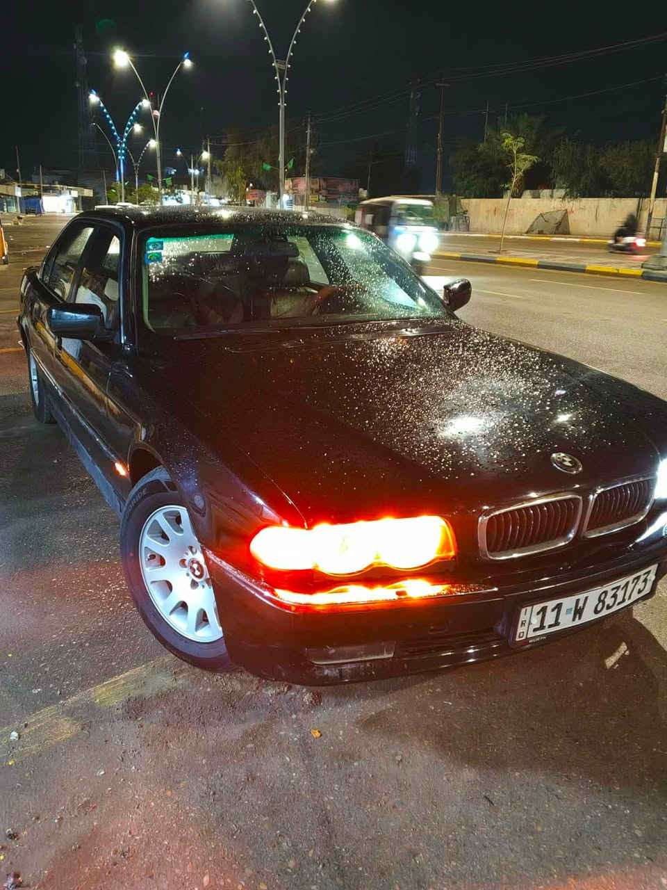 السلام عليكم للبيع خفاش موديل 95 محدثه 2000 داخل وخارج تخم تاير صدر خلفي امامي جديد تدفه تبريد كير مكينه كفاله بدون ضربه كهربائيات كله شغال ادامه كامله اللمكينه جديد رقم بغداد بااسمي تحويل مباشر   رقم دولي السياره باب طويل حجم 740 اصل  السعر 75 وبيه مجال قليل  للاستفسار *********** 
***********
