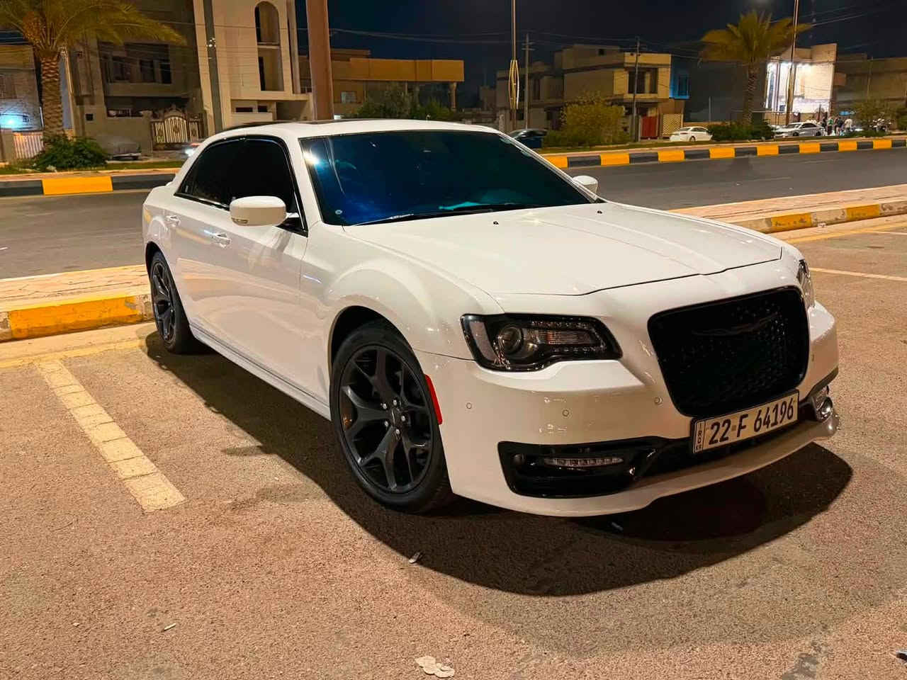 كرايسلر اوباما 300S كندي 
الموديل 2021
العداد :   64 مايل
المحرك : V6 . 3.6L 

المواصفات فول الفول S

فتحة سقف پانوراما 
رادار مع مانع تصادم 
نقطة عمياء 
حساسات امامية
ويل قياس 20 أنج 
حساسات خلفية 
شاشه كبيرة مع نظام ملاحة نفكيشن GPS 
سستم صوت الپاين مع سماعات بريميوم 
مقصورة الركاب من الجلد الفاخر 
المقاعد الأمامية كهرباء
ذاكرة لحفظ وضعيات الجلوس (ميموري) 
مقاعد أمامية تبريد وتدفئة 
مقاعد خلفية تدفئة 
تشغيل عن بعد 
ستيرن كهربائي تدفئة ستيرن 
محدد سرعة  تلفون بلوتوث
كاميرا خلفية 
مرايا متحسسة للاضاءة العالية 
كير شفتر بالستيرن 
دخول ذكي (بصمة) 
ملاحظة ( السيارة مغلفة 9ppf ملم كلف 1500 دولار)
السيارة سنوية مجددة 5 سنوات وتضليل بالسنوية 80 بالمية 

🟧 سعرها 360 ورقة 
رقم صاحب السيارة 
***********
