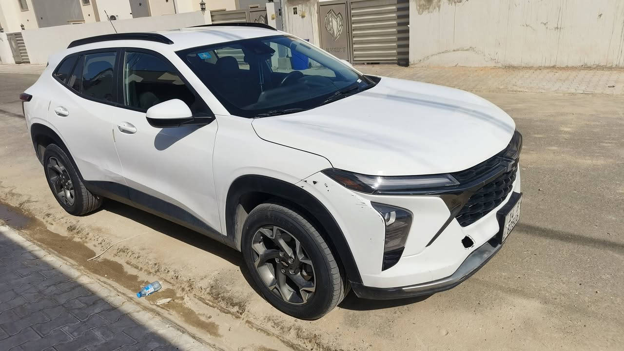 شيفورليه تراكس 2024 LT 
السياره ماشيه 32 الف كيلو
السياره وارد امريكي وحادثها موجود بل صور
السياره متصلحه وكامله وبيها اشياء ونقوصات بسيطه كلش
السياره ارخص من خواتها 
مكاني النجف الاشرف والرقم بصره
السعر 125 قفلها 
وللتواصل ***********
