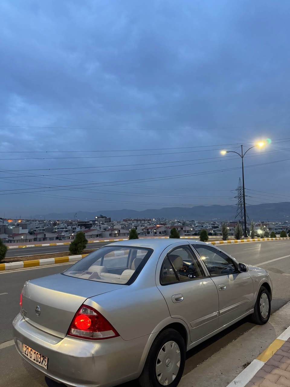 موديل ٢٠١٣ • الممشى ١٨٠٠٠٠ • ميكانيك وجير زين