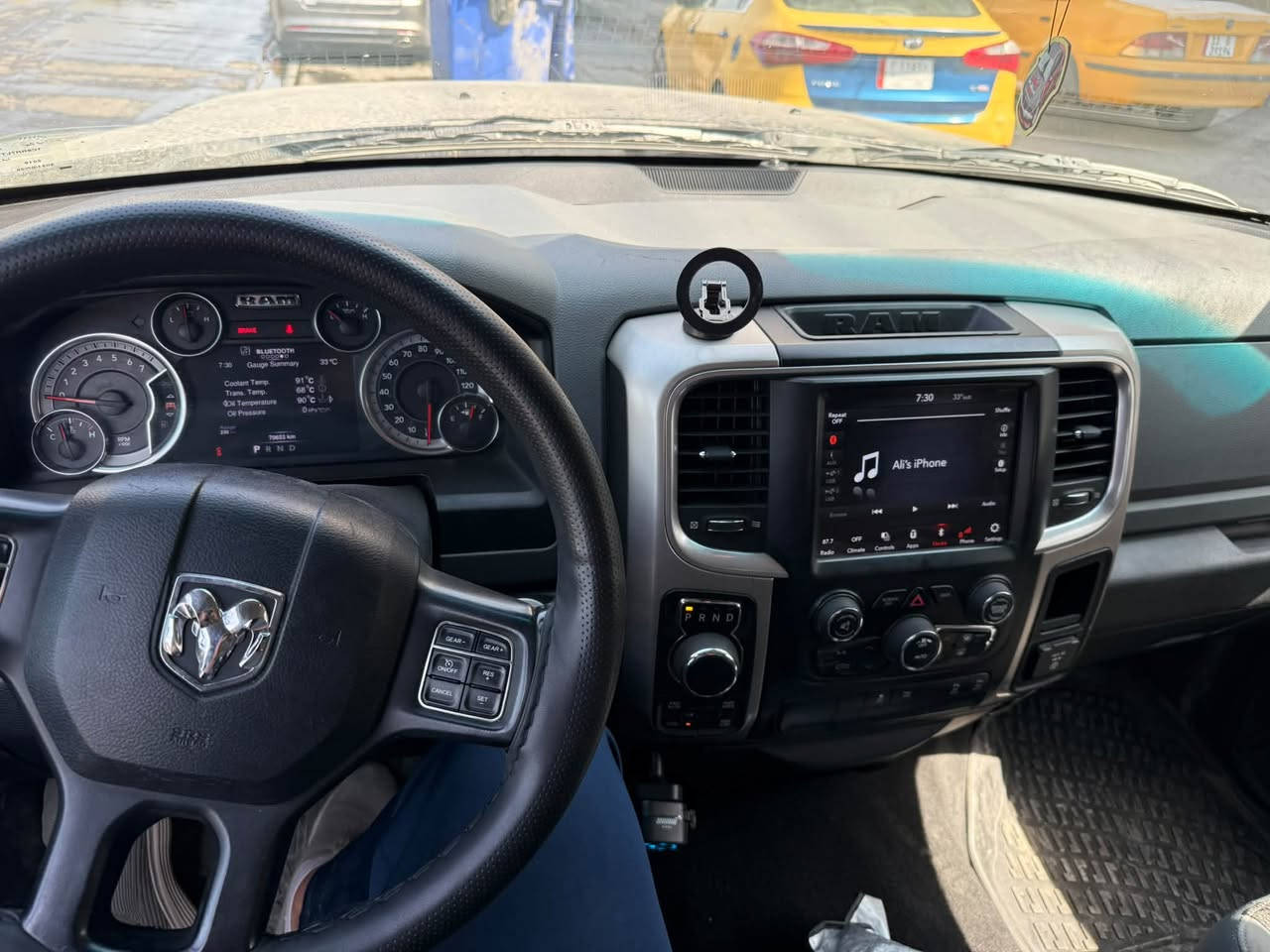 RAM CLASSIC 2019
السلام عليكم 

رام كلاسك موديل ٢٠١٩ big horn 

ممشى ٧٠ الف كيلو 

حادث جاملغ ايمن مصبوغ و بنيد مبدل

المواصفات:

مكينة هيمي v8 5700

حساسات امامية خلفية

كشن سايق كهرباء 

تبريد قطعتين

شاشة اعطال كبيرة

الاضافات :

منظومة غاز ١٠٠ لتر

ويل كروم قياس ٢٠

لايت عدسة و غطاء بدي

السيارة عليهة تخم تاير جديد toyo tires و باتري جديد

السعر ٢١٥ ورقة

للتواصل ***********
