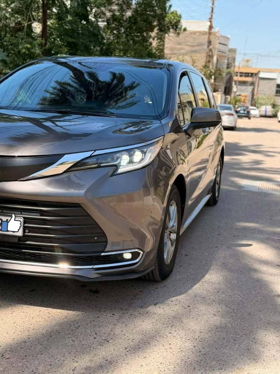 تويوتا سينا • ٢٠٢٣ • فول XLE