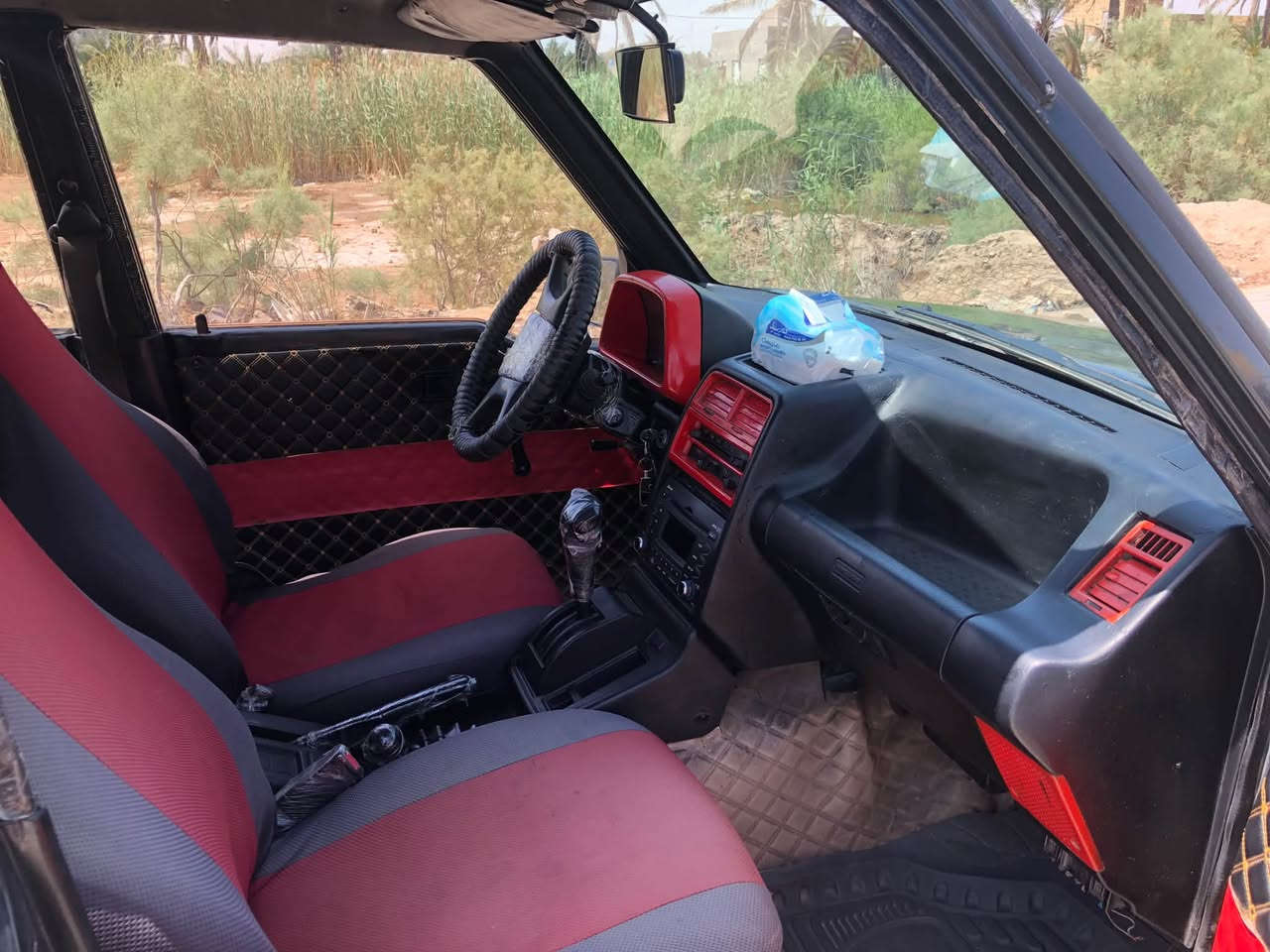 سوزوكي إيسكودو دفع رباعي للبيع
السيارة موجودة بالديوانية ومتعوب عليها ومصروف عليها

محرك بلادي 1.6
دفع خلفي
صرفية بنزين قليلة
تخم تايرات أبو الخط جديد
صدر حدادية ودبلات جدد
السيارة كاملة

معاملة الرقم على النص وباقي فقط الرسوم، تقريباً 350–400 ألف، وتستلم رقم مشروع الوطني الجديد

السعر: 36 ورقة
بيه مجال بسيط للجادين

العنوان: الديوانية

للاستفسار:
***********
