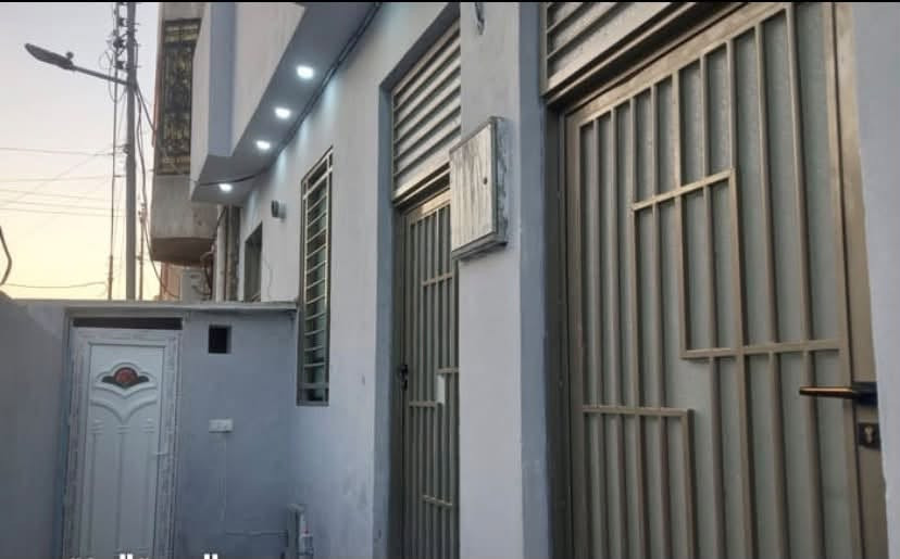 بيت للايجار في الجمهوريه قرب تقاطع معهد النفط بناء حديث
يتكون من غرفتين وصاله واستقبال كبير الجمهوريه قرب شارع العام

سعر الايجار 750

للاستفسار اكثر ***********
