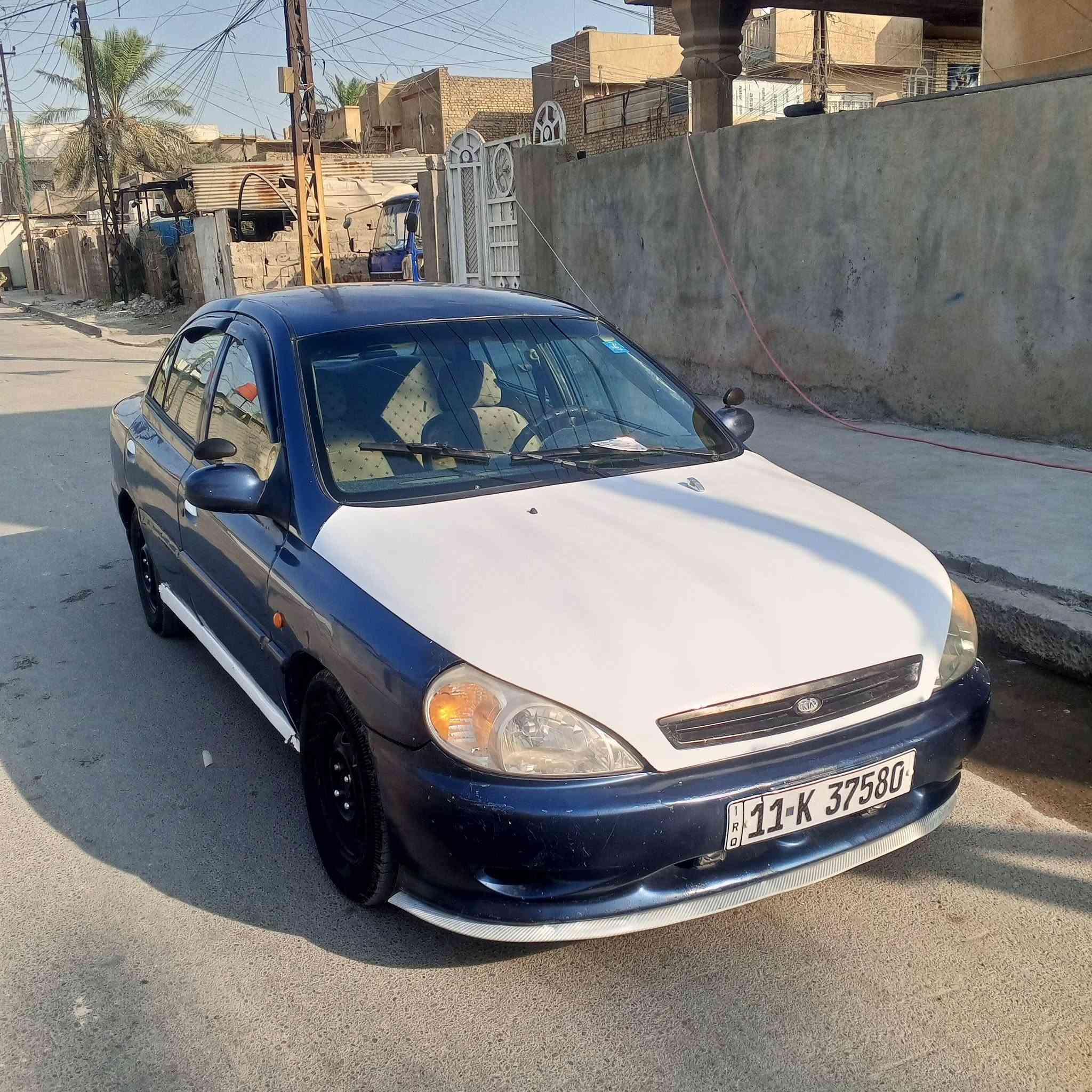 السلام عليكم للبيع كيا ريو 2001 كير اوتوماتيك مكينه 1600 رقم بغداد انكليزي مسبوغه جماليه ما عده القماره مامسبوغه دوشمه جديد داخل جديد مكينه لا بخار ولا تنقيص تخم تاير شرط التحويل  السعر 36 وبيهه مجال  للشراي مكان بغداد بوب الشام هاتف ***********  حياك  الله وتدلل
