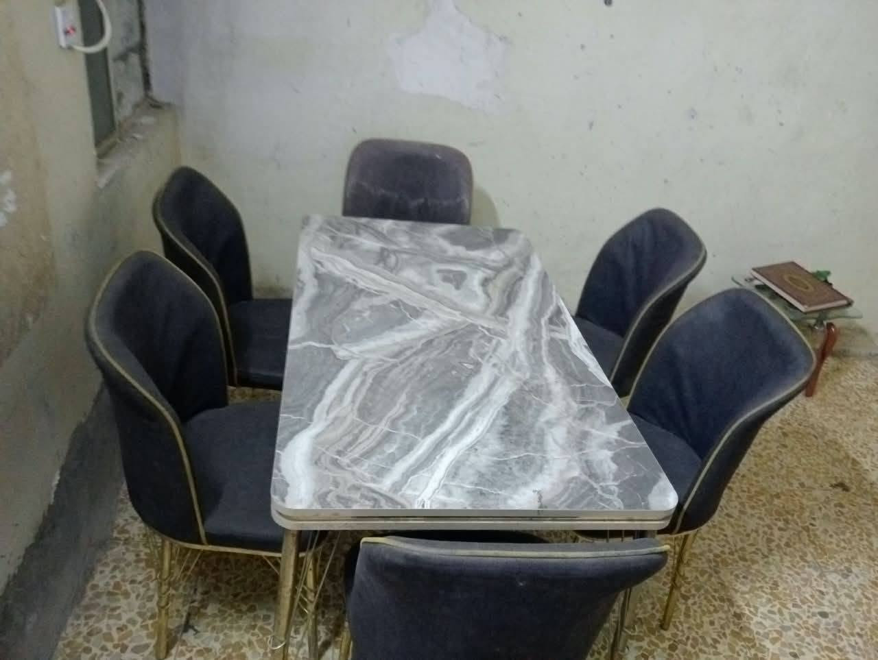 ميز طعام • ٦ كراسي • مدينه الصدر الحبيبيه