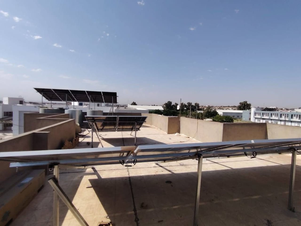 ☀️⚡ إنجاز جديد… وعروض مميزة من شركة النور الهندسية للطاقة الشمسية   ⚡☀️
بفضل الله وتوفيقه، تم إنجاز وتنصيب منظومة طاقة شمسية متكاملة في:
📍 صلاح الدين – الشرقاط – الحي العسكري
وبقدرة تشغيلية:
🔋 20 أمبير نهاري
🌙 16 أمبير ليلي
⚡ نظام متكامل يوفر تجهيزاً مستقراً وكفاءة عالية في التشغيل.
💥 عروضنا مستمرة ومميزة!
توفر شركة النور الهندسية للطاقة الشمسية نظام تقسيط مريح لحاملي بطاقات كي كارد الرافدين، لتسهيل امتلاك منظومة طاقة شمسية والدفع بطريقة ميسّرة ومناسبة.
📹 كما يتوفر لدينا كاميرات مراقبة حديثة
لحماية المنازل والمحال التجارية ومتابعة ممتلكاتكم، وبحلول أمنية متطورة تناسب مختلف الاحتياجات.
☀️🔋 طاقة شمسية بأفضل الحلول
💳 تقسيط مريح
📹 كاميرات مراقبة وحلول أمنية
كل احتياجاتكم تجدونها في مكان واحد مع شركة النور الهندسية للطاقة الشمسية.
⭐ خبرة أكثر من 5 سنوات
⭐ تنفيذ بإشراف هندسي متخصص
⭐ مواد ومعدات ذات جودة عالية
⭐ عروض خاصة ومميزة
⭐ حلول للمنازل والمكاتب والمحلات
📍 صلاح الدين – الشرقاط – سيدين – قرية الحرية – قرب محطة الأرجوان
📞 ***********
📞 ***********
☀️ شركة النور الهندسية للطاقة الشمسية
نحو طاقة أنظف… وحياة أكثر استقراراً وأماناً. ☀️🔋📹

