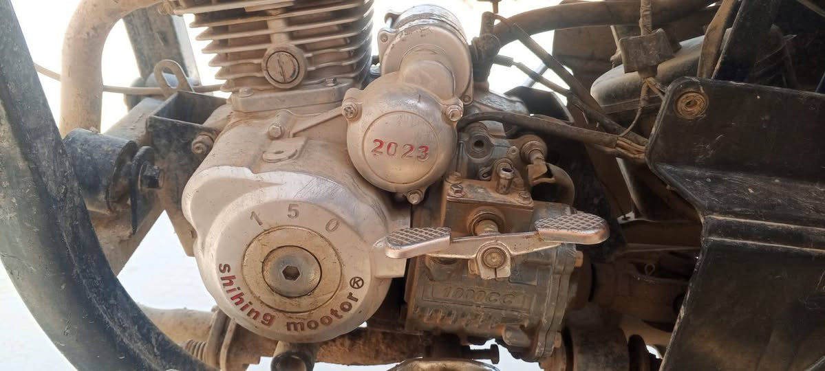 السلام عليكم ستوتا للبيع بيها سنويه محرك مامفتوح تواير جدد السعر 1150وبيها مجال لطيبين لتواصل خبر علا الرقم اني مكلف بل نشر اخوان ***********@@@المكان القوسيات
