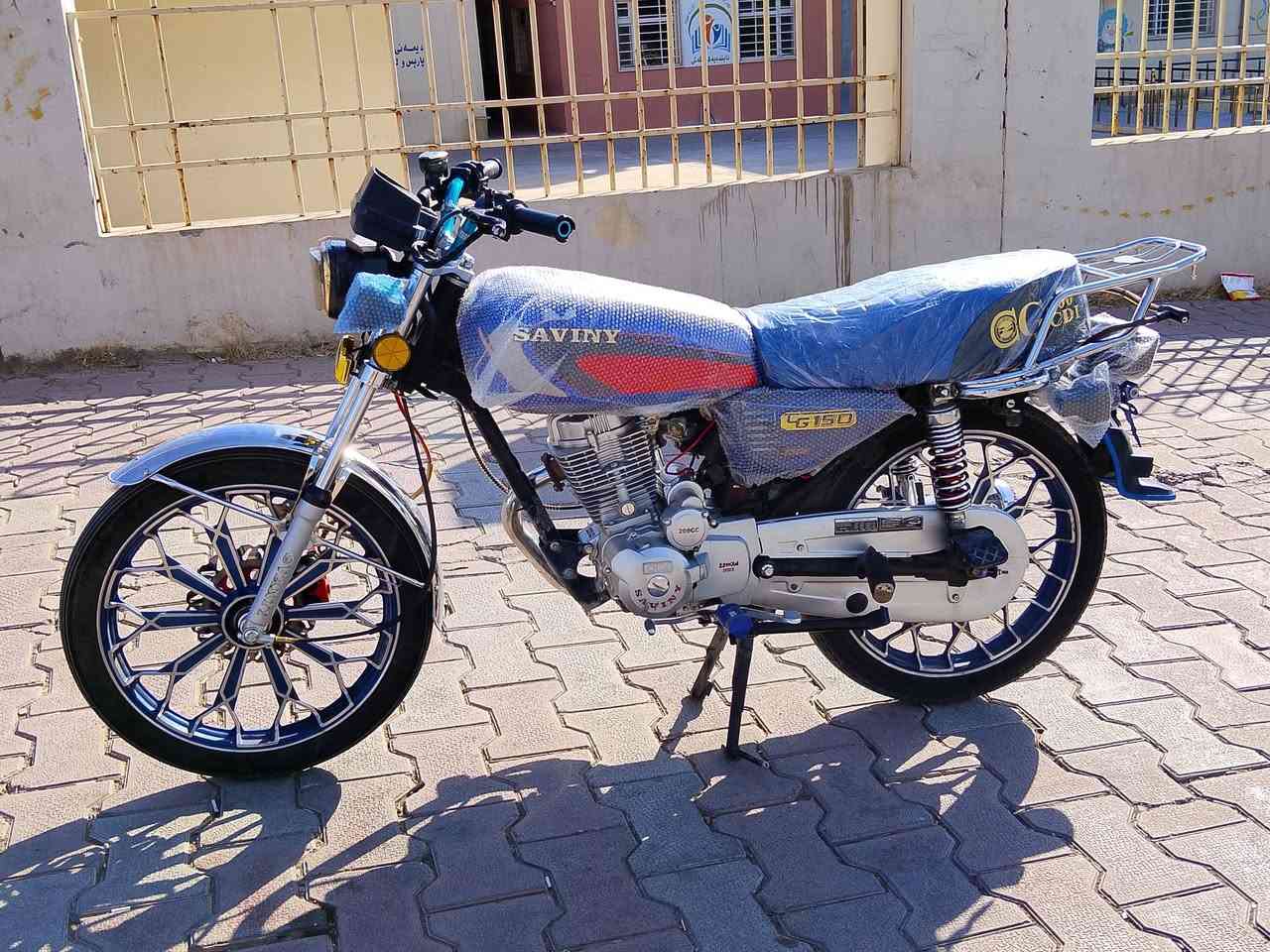 سلاو برايان ئةم سافينة 23 بؤفرؤشتن 200cc شةغالة بةشةرتي گيرو مةكينةو شانسي ما شاء الله بةقوةتة هيچ مةسرةفي تيا نية هةمو گياني سافينة مةكينةي جوانة كارةباني هةموگياني بةشةرت هةموي ئيش ئةكا شوينم لةسليمانية 500 معامةلة *********** واتس ئةپو فايبةري لةسةرة
