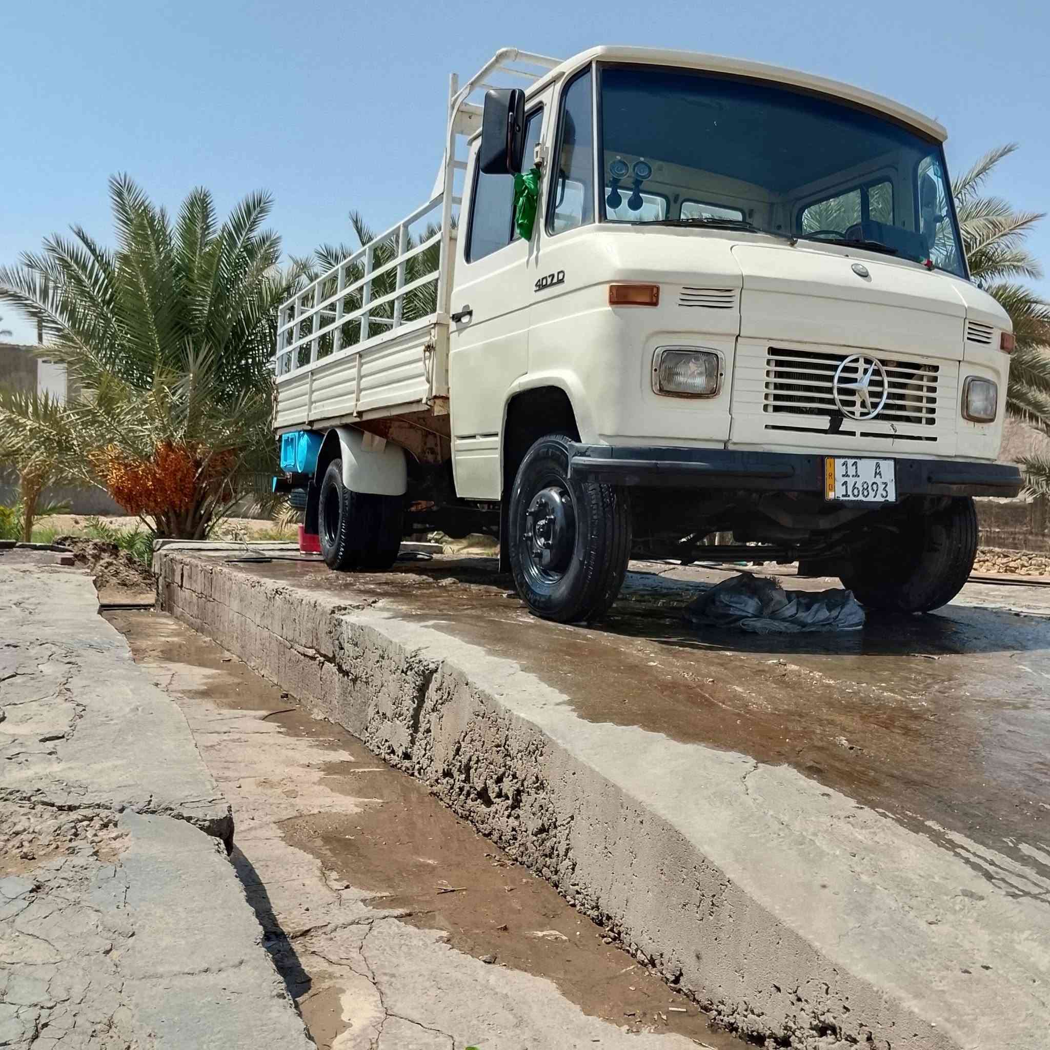 السلام عليكم سياره للبيع سياره جديده فول مواصفات بترا الشراي خليجي ***********
