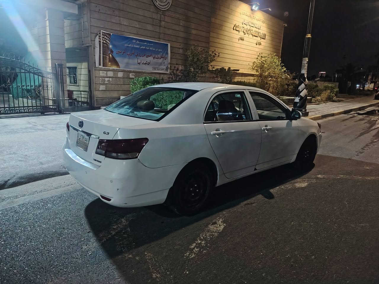 بي واي دي ٢٠١٣ رقم بغداد تحويل ثاني يوم  سياره نضيفه  تبريد شغال كير ومكينه مكفولات
ماشيه ١٥٤ الف السياره على ايدي من الشركه بيه بعض الملاحضات
السعر 50 بيه مجال
للستفسار ***********

