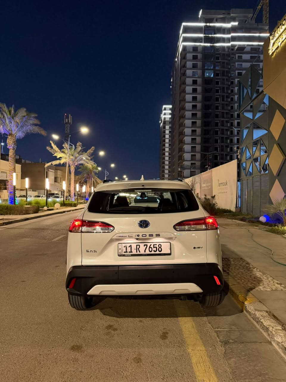 السلام عليكم
كورلا كروز هايبرد  ساز 2025 زيرو للبيع
Corolla cross  hydride SAS  
السيارة زيرو ماشية على كد الترقيم فقط
رقم بغداد رباعي مميز
السيارة فول مواصفات
فتحة سقف
رادار امامي
رادار جانبي + نقطة عمياء
مثبت سرعة تفاعلي
هاند بريك كهرباء 
اوتو هولد
كامرات محيطية
شاحن لاسلكي
شاشة ابل كار بلي
كشنات مخمل
تحكم ستيرن
مري شفط
حساسات خلفية

السيارة تحت الضمان شركة ساز
البطارية 8  سنوات ومكينة وكير 3 سنوات
مع عقد صيانة لمدة 40,000KM مجاني يشمل كل السيارة من تبديل زيوت وفلاتر

مكان السيارة بغداد القادسية
السعر 38.5 مليون و بيها مجال
***********
